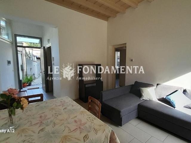 Villa Indipendente in affitto a Milano