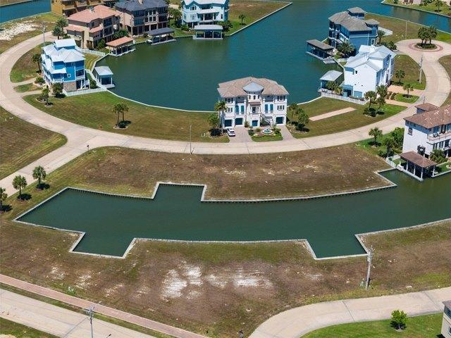Land for sale in Hitchcock, Texas