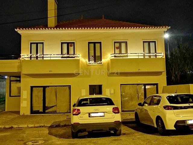 Loja alugar em Almada, Setúbal