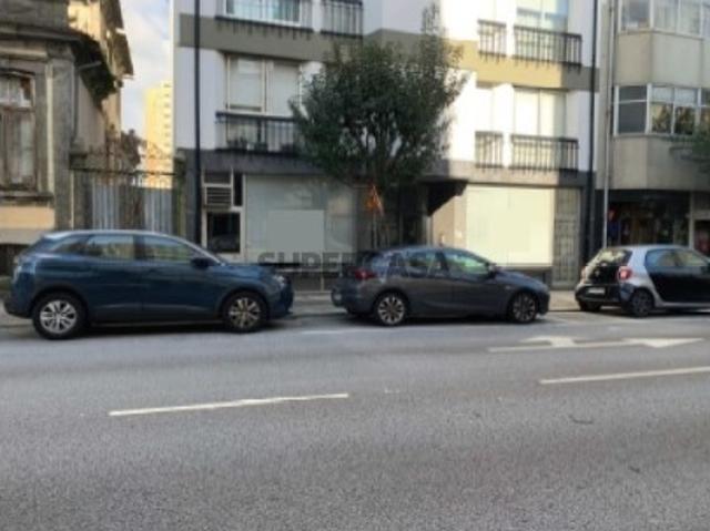 Armazém venda em Porto, Ramada Alta