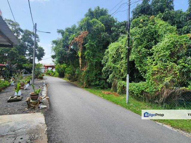 House for sale in Malaka