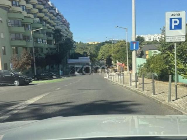 Garagem venda em Lisboa