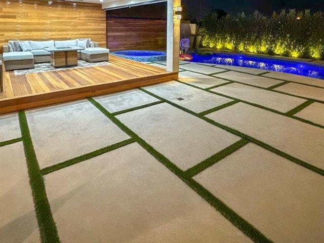 Room for rent in Canoga Park, California