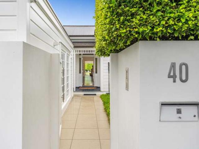 House for sale in Devonport