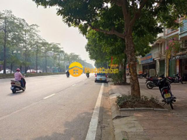 Nhà mặt phố bán