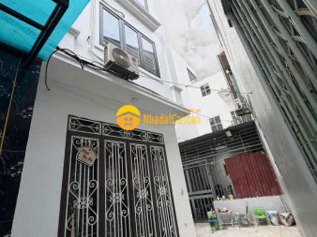 Nhà mặt phố bán