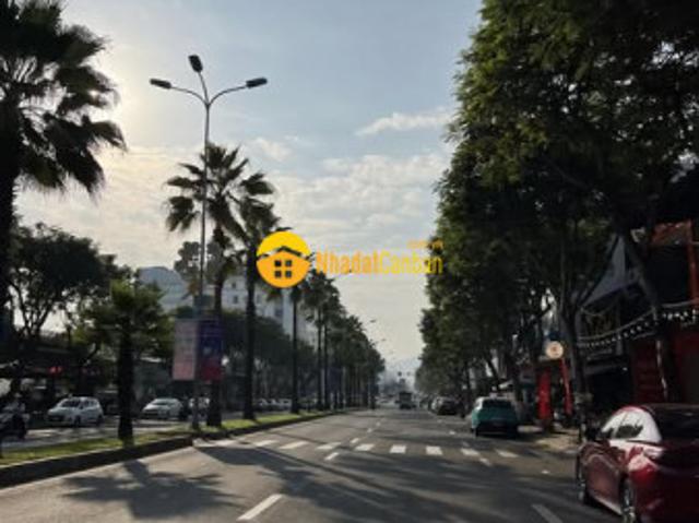 Nhà mặt phố bán