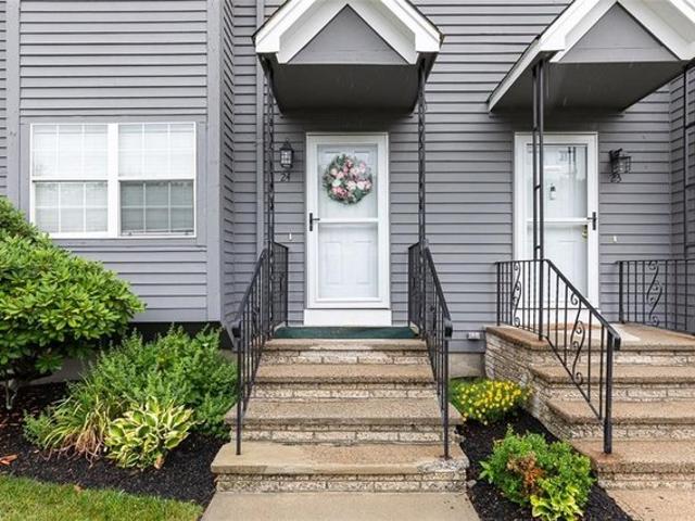 Townhouse for sale in Smithfield, Rhode Island