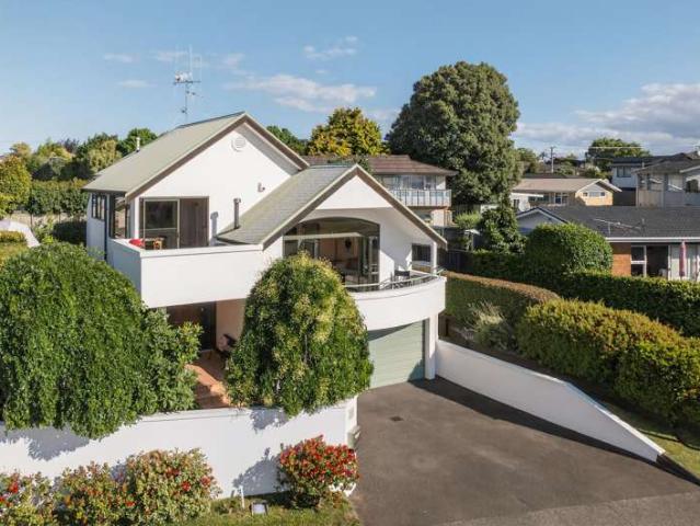 House for sale in Omokoroa, Bay Of Plenty