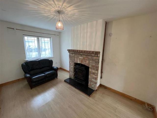 Semi Detached House for sale in Ballyhale