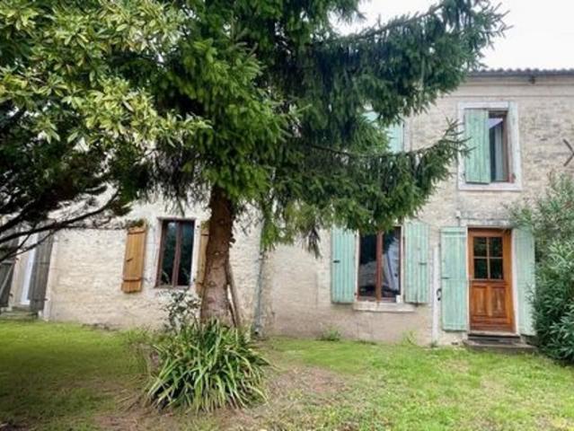 Maison vente à Saint-Jean-d'Angély, Nouvelle-Aquitaine