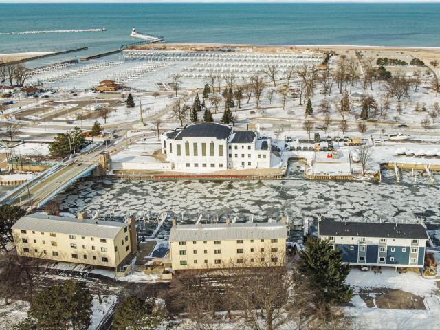 Condo for sale in Michigan City, Indiana