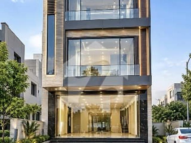 Building for sale in لاہور, لاہور ڈویژن