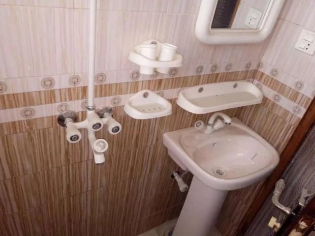 Commercial for sale in قیوم بلاک, لاہور