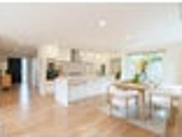 House for sale in Unsworth Heights, Upper Harbour