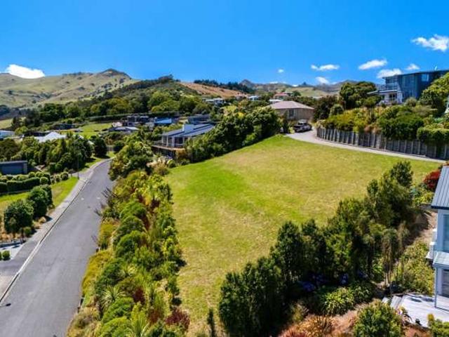 Land for sale in Little Akaloa, Canterbury