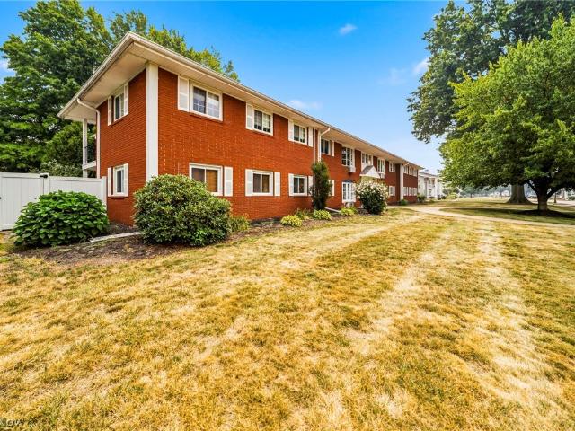 Condo for sale in Mentor, Ohio