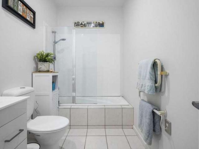 Townhouse for sale in Addington, Canterbury