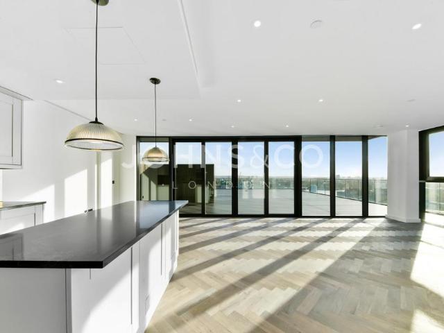 Apartment for rent in St. George in the East, Greater London