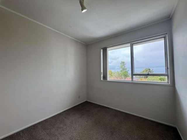 House for rent in Glenfield, Kaipātiki