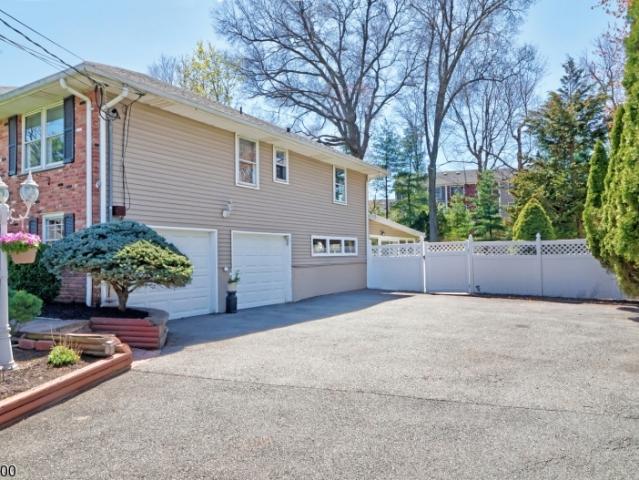 House for sale in Florham Park, New Jersey