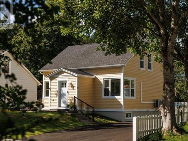 House for sale in Foxtrap, Newfoundland And Labrador
