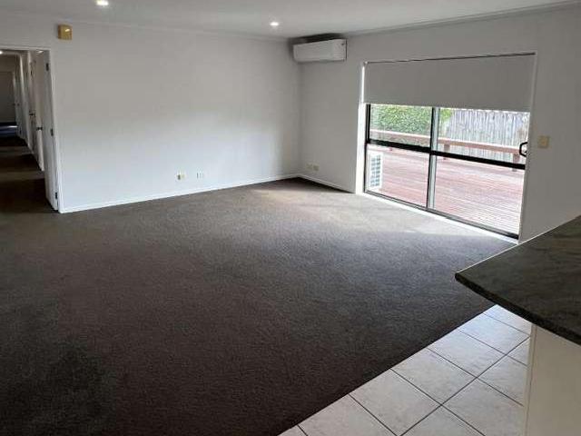 House for rent in Howick, Oroua County