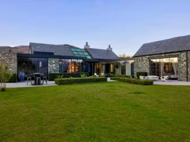 House for sale in Otakou