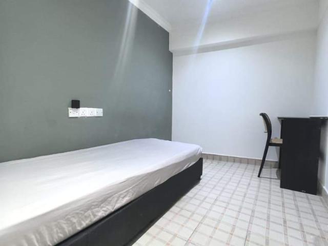Room for rent in Country Heights Damansara, Kuala Lumpur