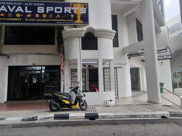 Room for rent in Country Heights Damansara, Kuala Lumpur