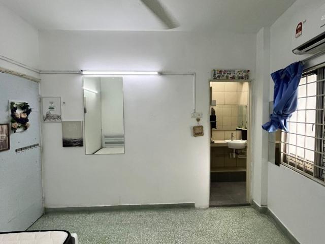 Room for rent in Petaling, Damansara Damai