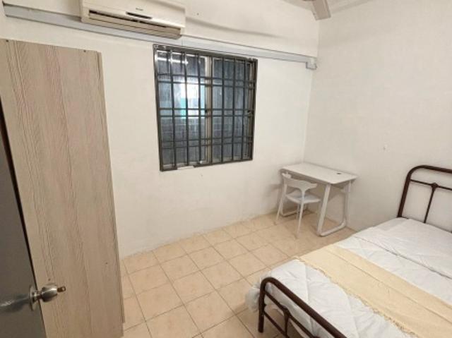 Room for rent in Country Heights Damansara, Kuala Lumpur