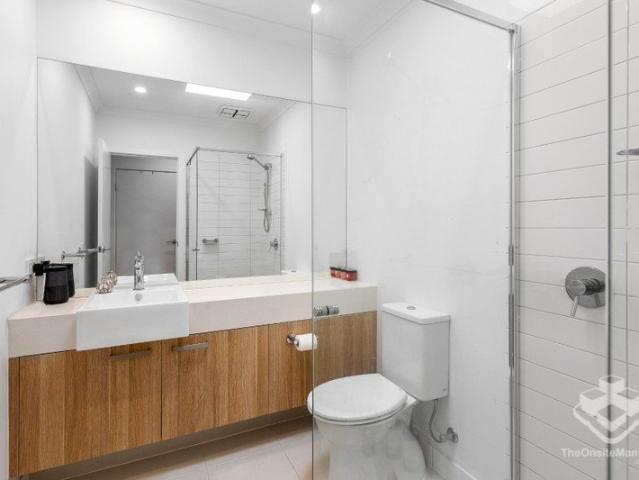 Townhouse for rent in North Lakes, Greater Brisbane