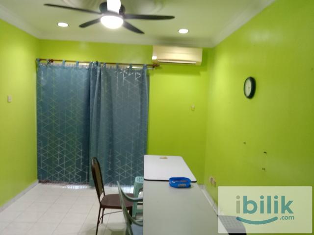 Room for rent in Petaling, Alam Impian