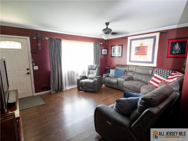 Condo for sale in Cliffwood, New Jersey