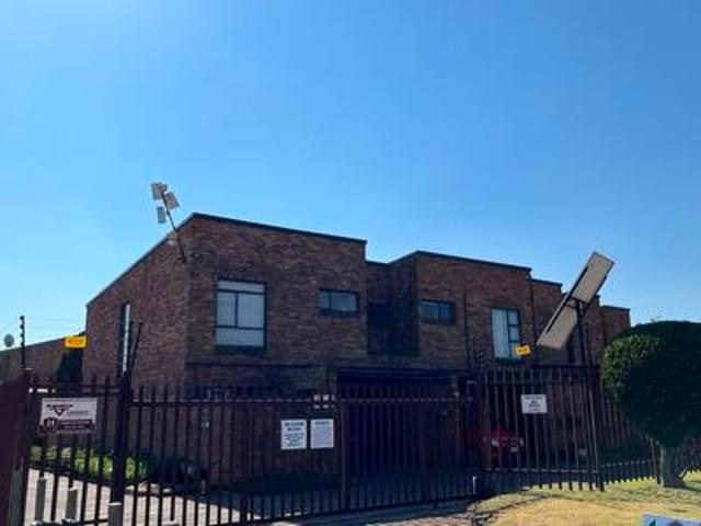 Townhouse for sale in Ekurhuleni, Gauteng