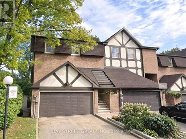 Townhouse for sale in Woburn, Ontario