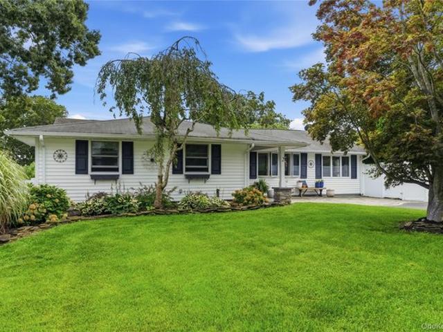 House for sale in Centereach, New York