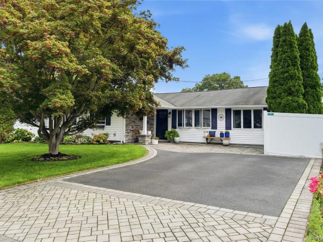 House for sale in Centereach, New York
