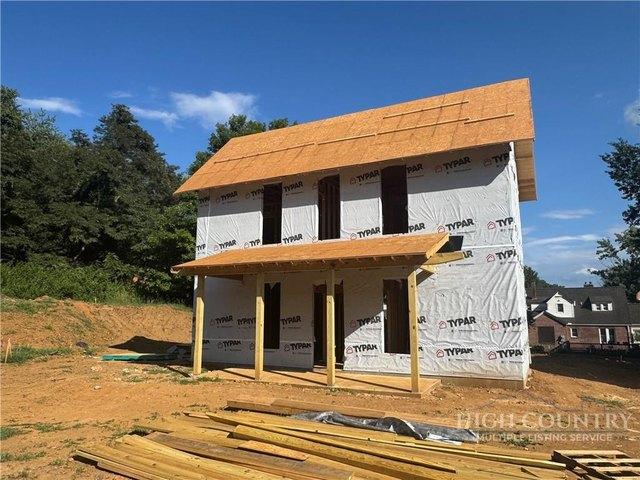 House for sale in West Jefferson, North Carolina