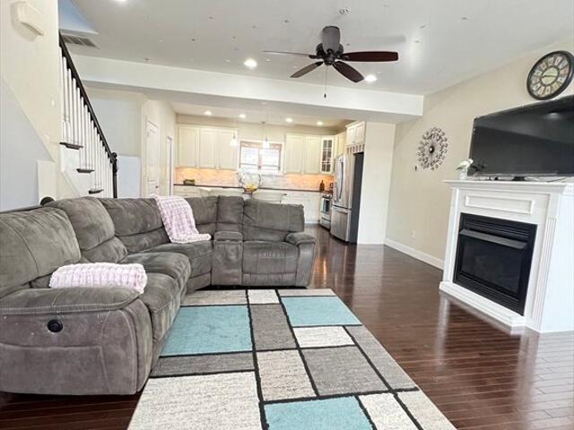Townhouse for rent in Mansfield