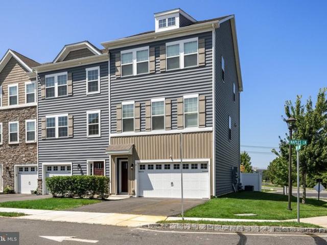 Townhouse for sale in Mount Laurel, New Jersey