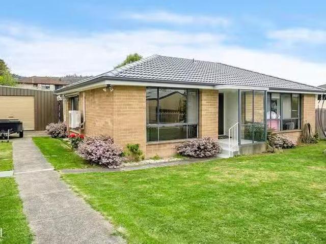 House for rent in Kingston, Tasmania