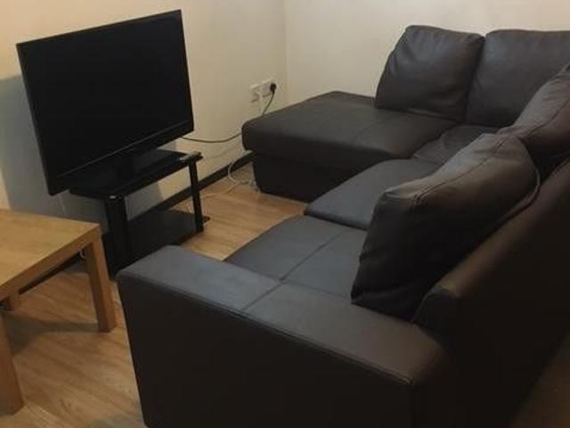 Room for rent in Moorlands, Bare