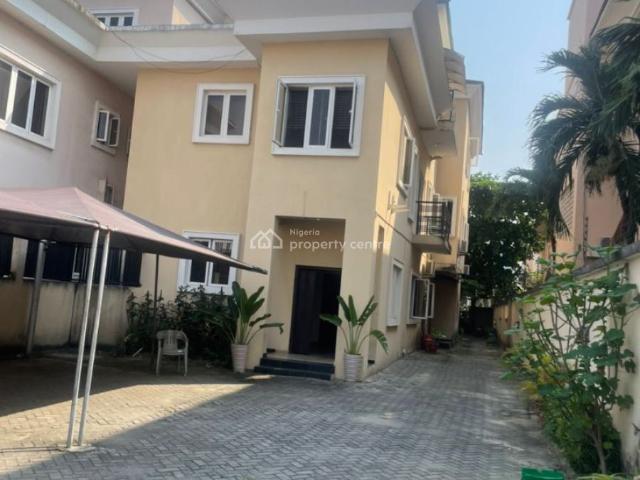House for sale in Eti Osa, Abuja