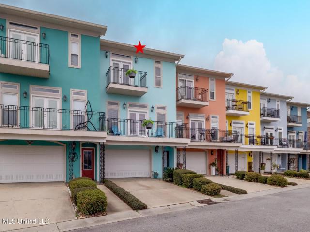 Townhouse for sale in Long Beach, Mississippi