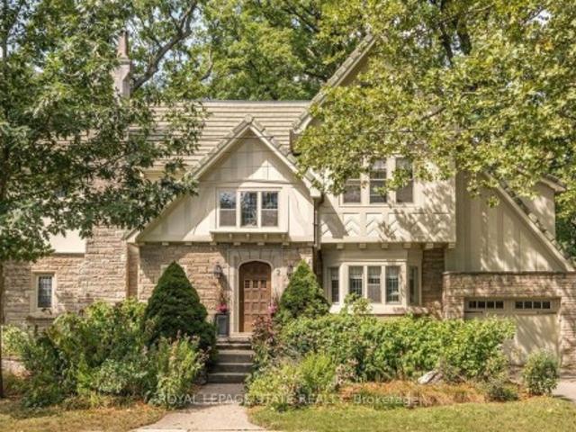 House for sale in Ancaster, Ontario