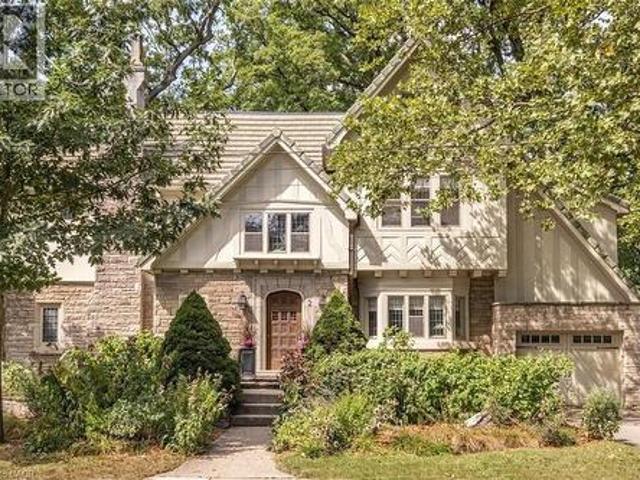 House for sale in Ancaster, Ontario