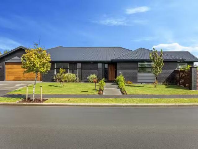 House for sale in Lincoln, Canterbury