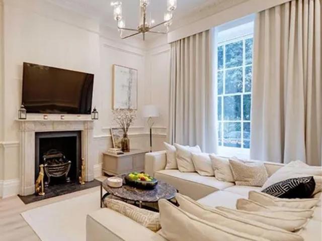 House for rent in Brompton, Greater London
